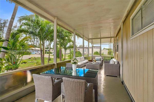 11201 SW 55th St Lot E43, Miramar, FL 33025