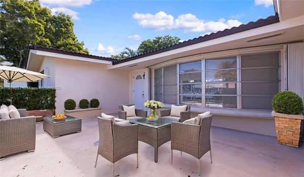 1430 NE 57th Ct, Fort Lauderdale, FL 33334