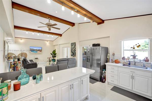 311 E 51st St, Hialeah, FL 33013