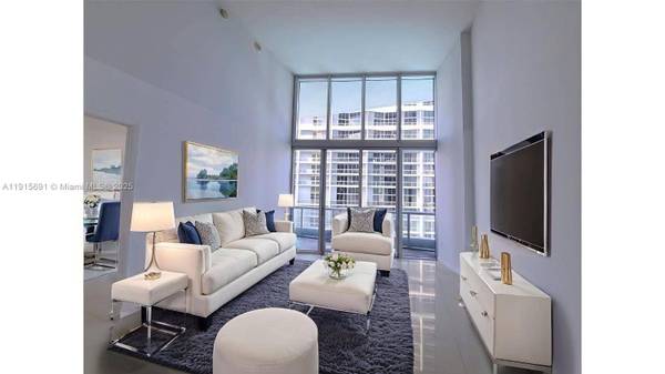 495 Brickell Ave #2206, Miami, FL 33131