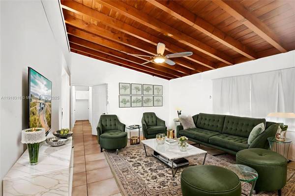 1943 Rodman St, Hollywood, FL 33020