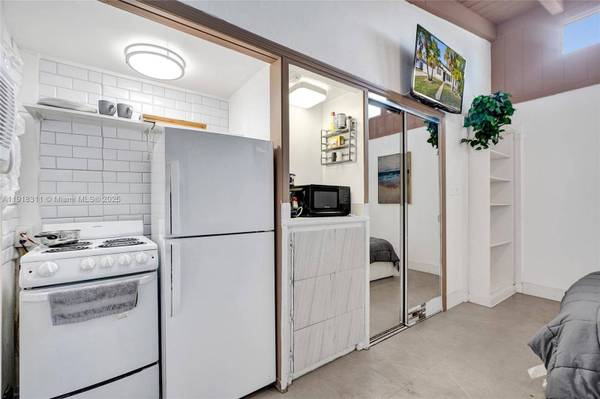 1943 Rodman Street, Hollywood, FL 33020