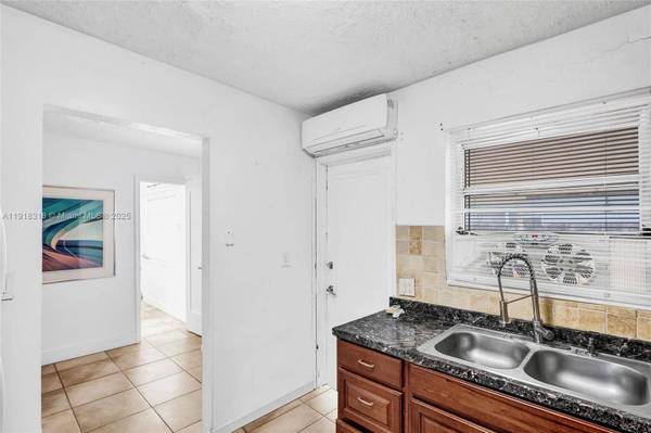 1943 Rodman St, Hollywood, FL 33020