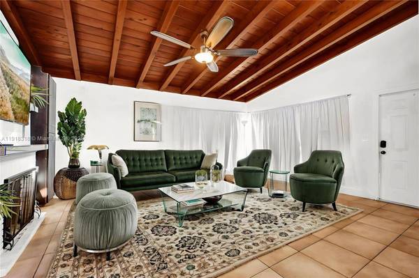 1943 Rodman St, Hollywood, FL 33020