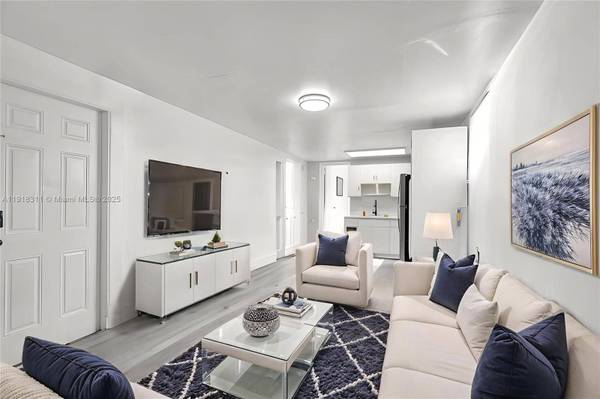 1943 Rodman Street, Hollywood, FL 33020