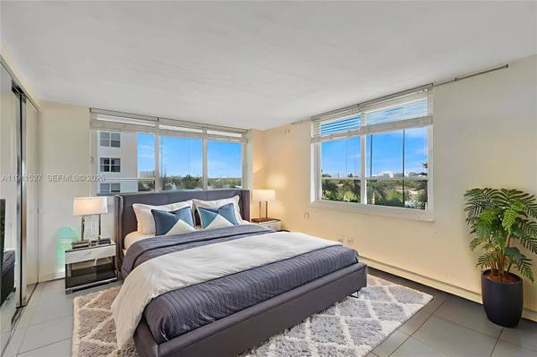 5005 Collins Ave #608, Miami Beach, FL 33140