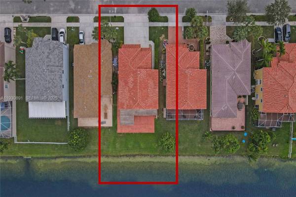 15651 NW 14th Ct, Pembroke Pines, FL 33028