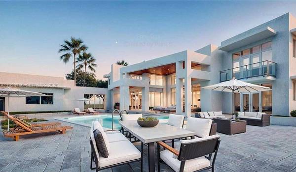 6300 SW 104th St, Pinecrest, FL 33156