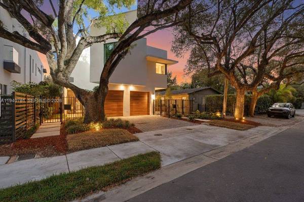 3071 Hibiscus St, Miami, FL 33133