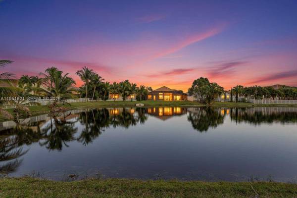 751 SW 191st Ave, Pembroke Pines, FL 33029