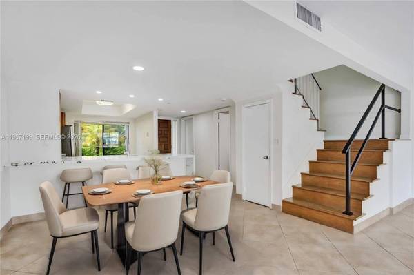 2689 NE 165th St #56, North Miami Beach, FL 33160