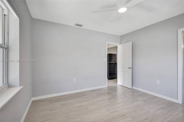 208 SW 2nd Pl, Dania Beach, FL 33004