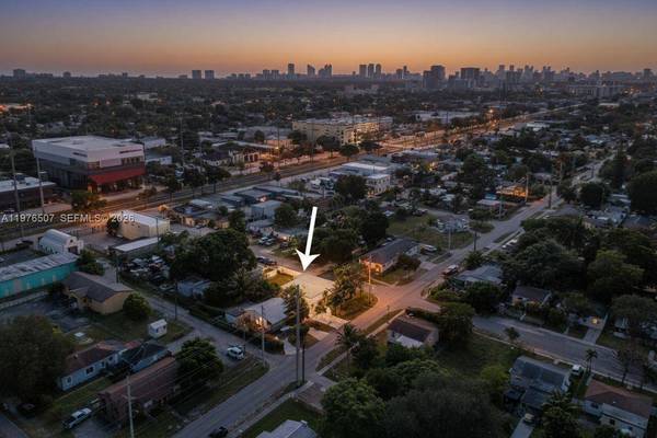 2001 N 22nd Avenue, Hollywood, FL 33020