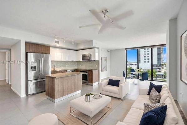 5252 NW 85th Ave #311, Doral, FL 33166