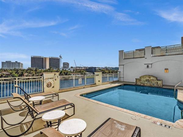 9751 E Bay Harbor Dr #12D, Bay Harbor Islands, FL 33154