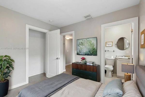 435 NE 69th St, Miami, FL 33138