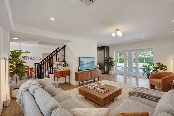 8320 SW 161st St, Palmetto Bay, FL 33157