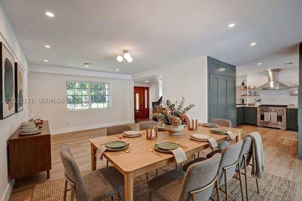 8320 SW 161st St, Palmetto Bay, FL 33157
