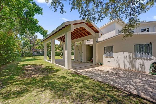 8320 SW 161st St, Palmetto Bay, FL 33157