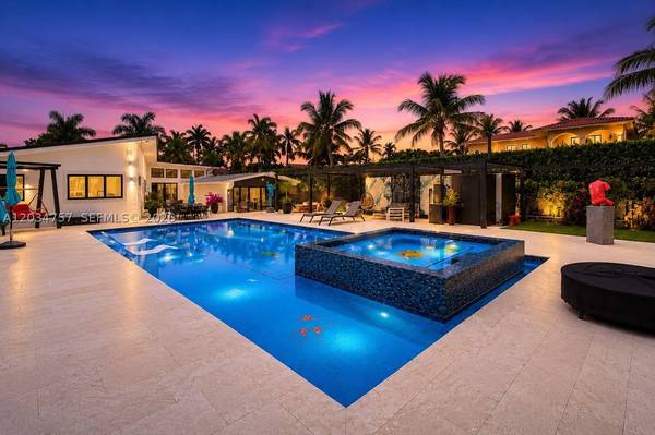 8445 SW 5th St, Miami, FL 33144