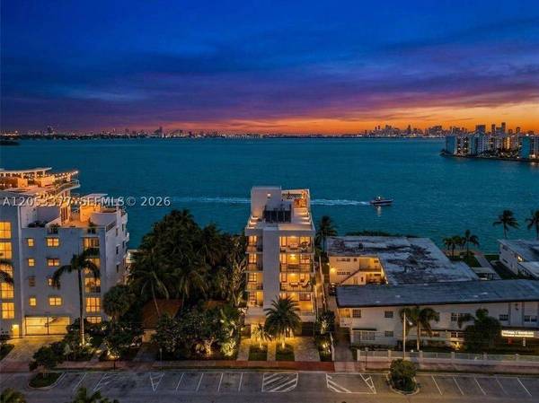 1930 Bay Dr #PH 2, Miami Beach, FL 33141