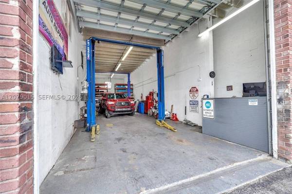5960 SW 23rd St, West Park, FL 33023