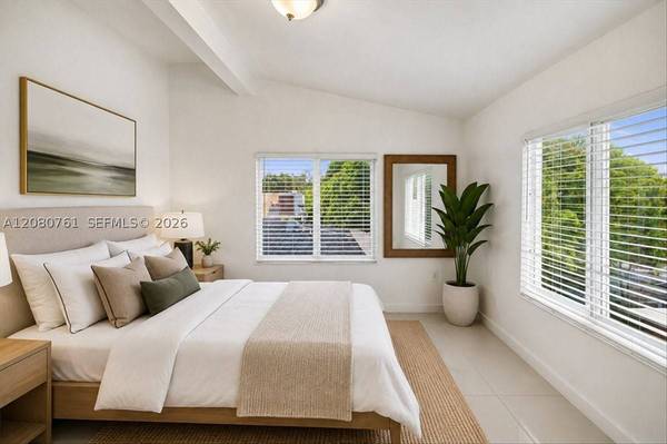 268 NW 34th St, Miami, FL 33127