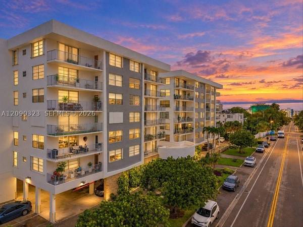 1050 93rd St #3G, Bay Harbor Islands, FL 33154