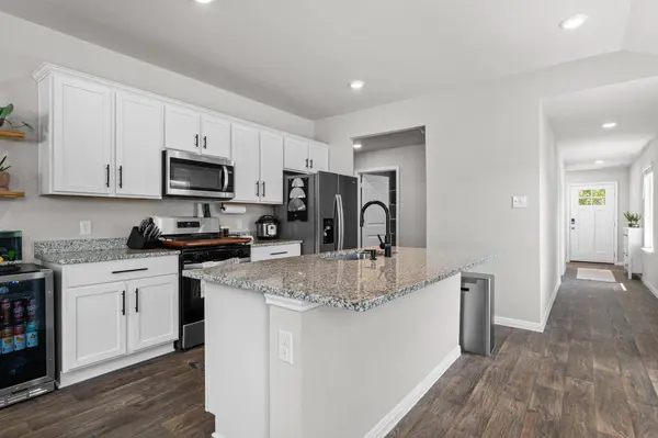 201 Elbow Bush CV, Kyle, TX 78640