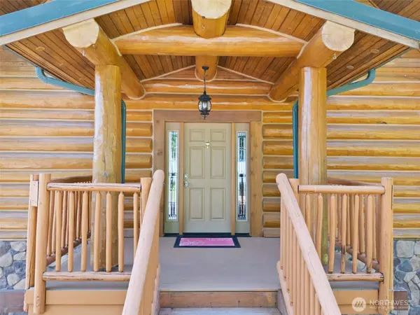 133 Outlook LN, Mossyrock, WA 98564