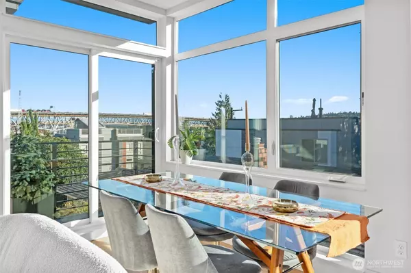 3959 1st AVE NE #A, Seattle, WA 98105