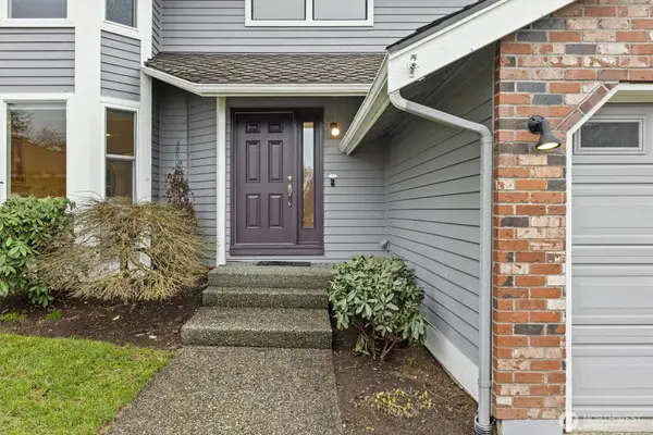 16302 123rd PL NE, Bothell, WA 98011