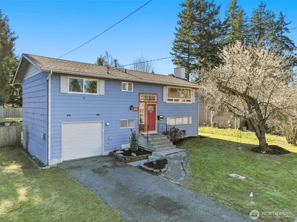 4604 224th PL SW, Mountlake Terrace, WA 98043