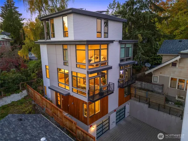 3959 1st AVE NE #A, Seattle, WA 98105