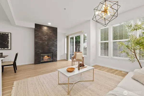 2680 139th AVE SE #44, Bellevue, WA 98005