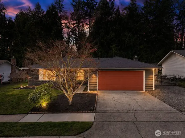 10009 161st AVE NE, Redmond, WA 98052