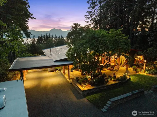 8696 NW Anderson Hill Rd, Silverdale, WA 98383