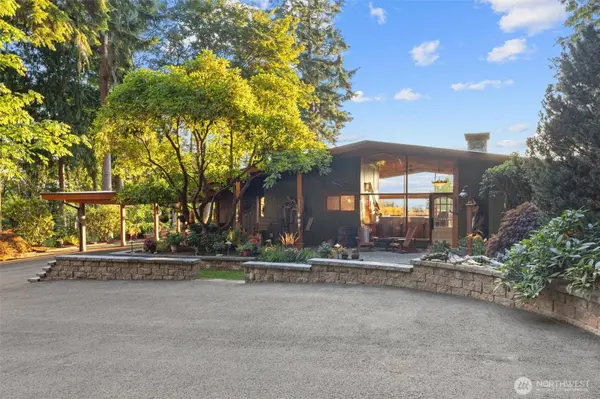 8696 NW Anderson Hill Rd, Silverdale, WA 98383