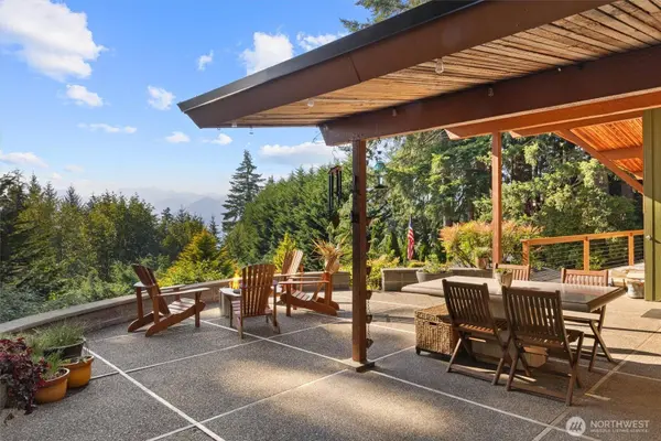 8696 NW Anderson Hill Rd, Silverdale, WA 98383