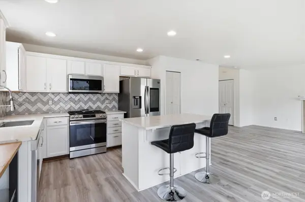 11011 180th Avenue Ct E, Bonney Lake, WA 98391
