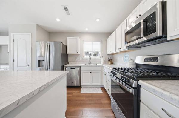 5015 Pettibone Place, South Bloomfield, OH 43103