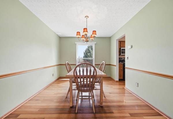 1434 River Trail Drive, Grove City, OH 43123