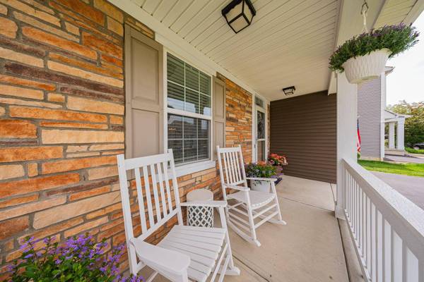 2100 Emmys Way, Columbus, OH 43228
