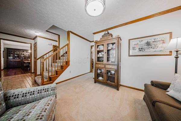 1619 Tuscarora Drive, Grove City, OH 43123