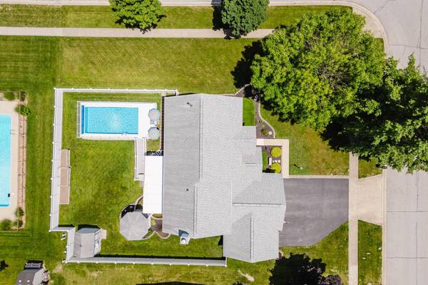 1948 Mayflower Circle, Grove City, OH 43123