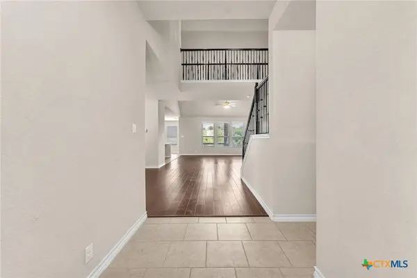 2746 Sueno PT, San Antonio, TX 78245