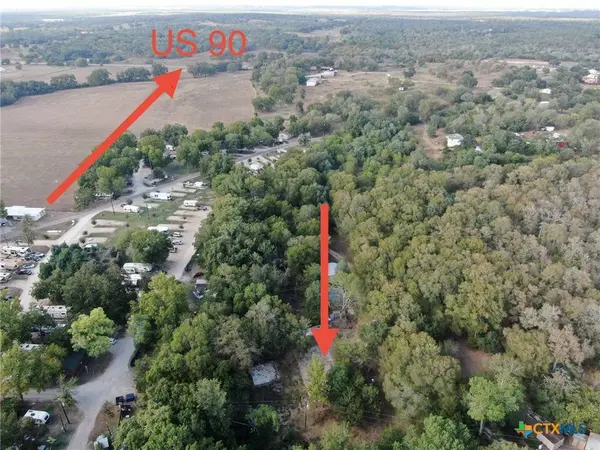 285 Catfish Johns RD, Gonzales, TX 78629