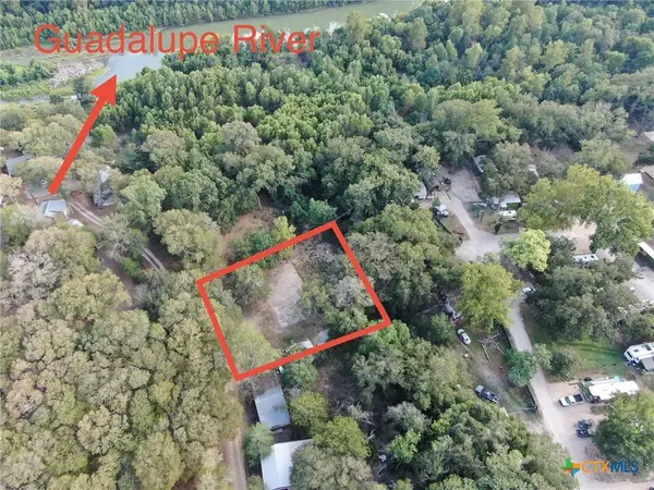 285 Catfish Johns RD, Gonzales, TX 78629