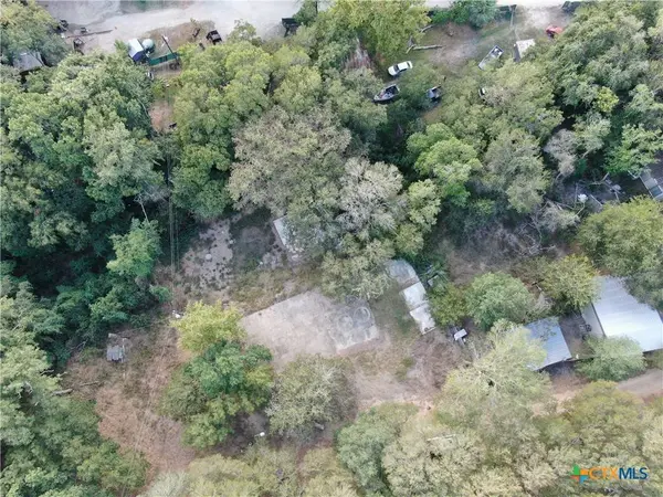 285 Catfish Johns RD, Gonzales, TX 78629