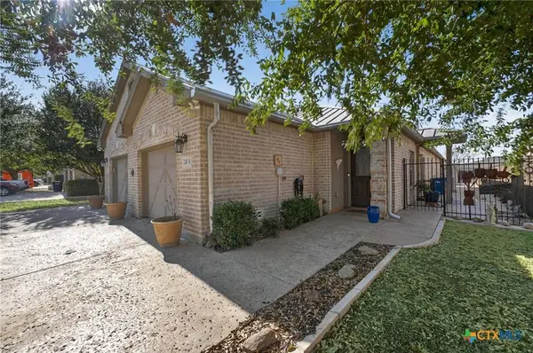 241 Anne Louise DR #A&B, New Braunfels, TX 78130